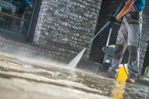 Best Pool Deck Cleaning  in Bloomfield, NY